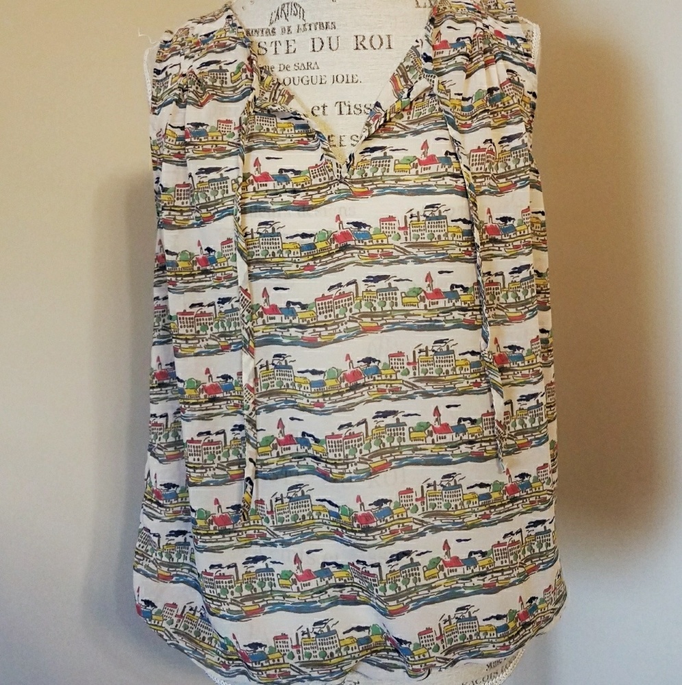 Banana Republic Flowy Top